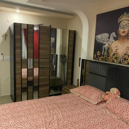 One-bedroom With A Very Big Terrace Apartament