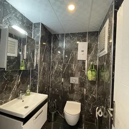 One-bedroom With A Very Big Terrace Apartmán Alanya